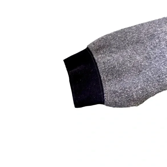 SOLD
DISNEY Minnie Mouse rare Gray Crew Neck Sweatshirt L (11/13) cotton shirt - Picture 10 of 15